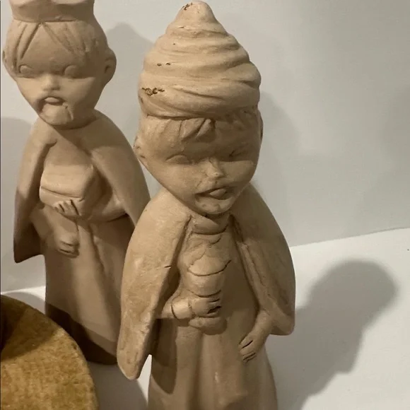 Handcrafted Nativity Scene Figurines - Picture 4 of 6